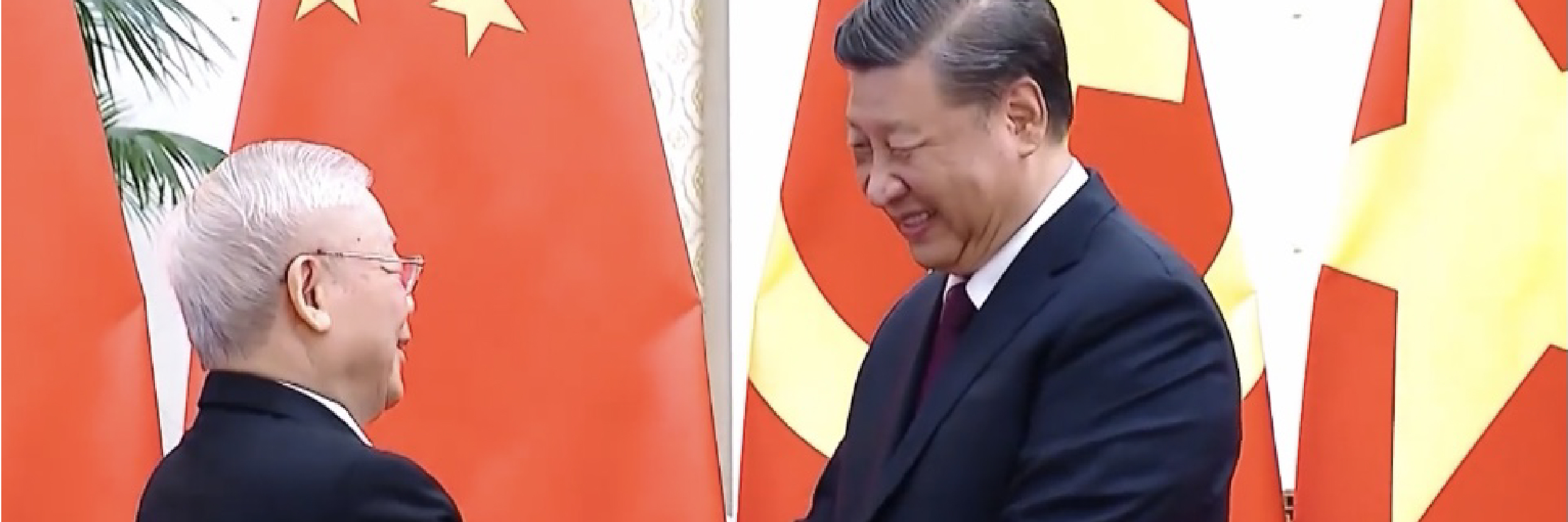 Nguyen Phu Trong, Generalsekretär der Kommunistischen Partei Vietnams, mit dem chinesischen Präsidenten Xi Jinping